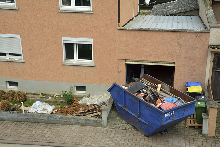 Entrümpelung mit Umzüge Fries in Landshut-Kumhausen